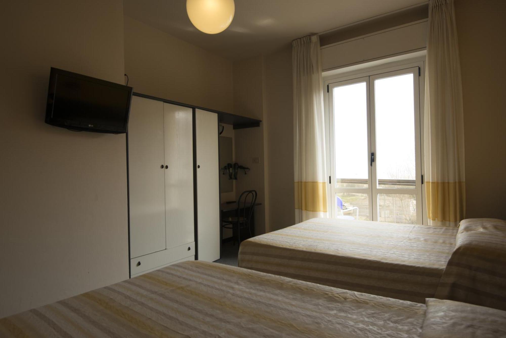 Hotel Airone